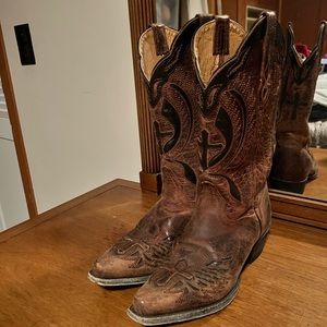JB Dillon women’s boots like new! Not yet broke in. Beautiful leather size 8B